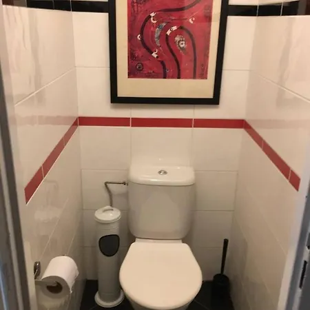 Modern Comfortable Flat Near The Underground * 布拉格