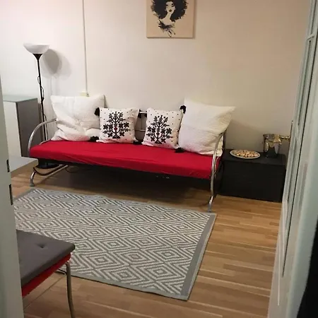 Apartment Modern Comfortable Flat Near The Underground